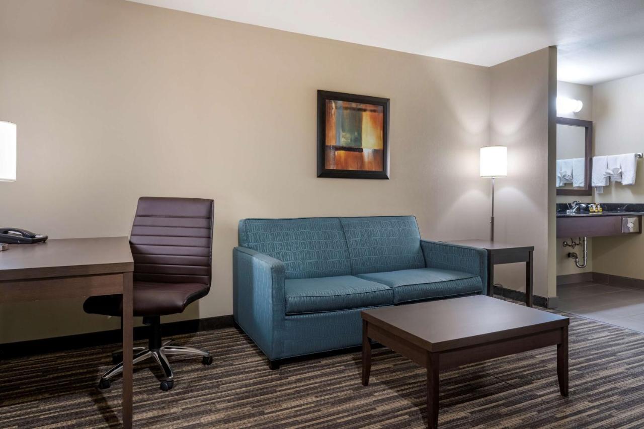 Best Western Plus Dartmouth Hotel & Suites Exteriör bild