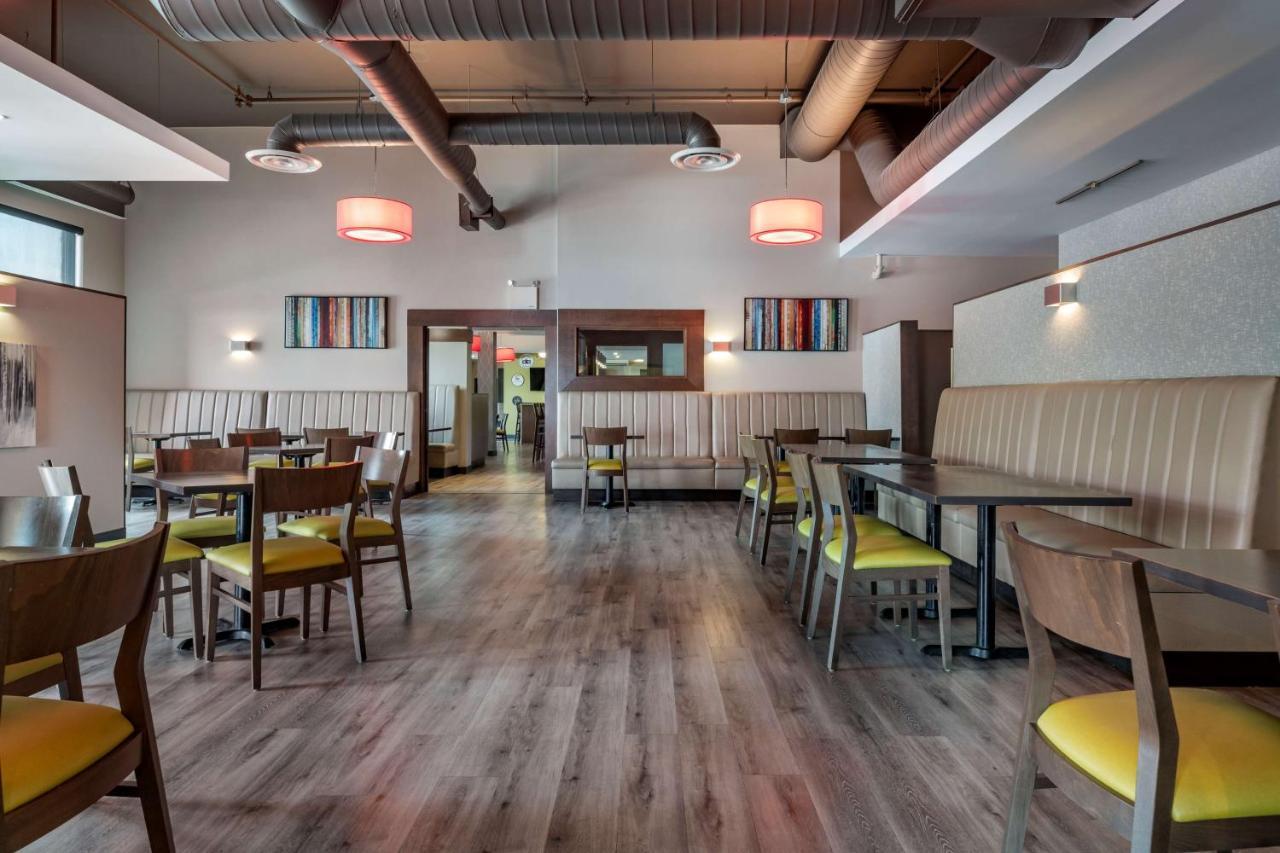 Best Western Plus Dartmouth Hotel & Suites Exteriör bild